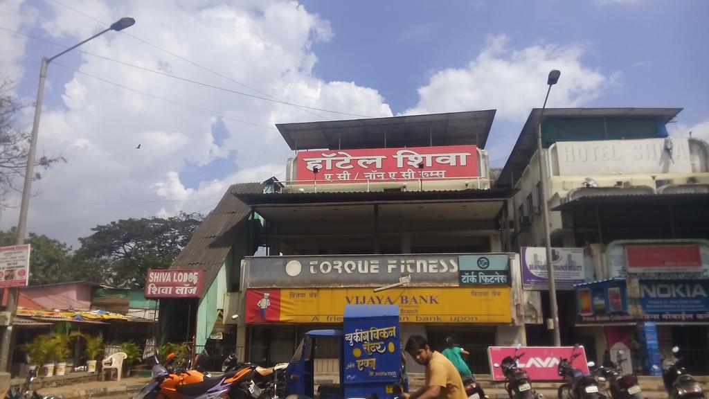 Hotel Shiva Panvel Esterno foto