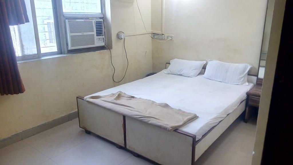 Hotel Shiva Panvel Camera foto