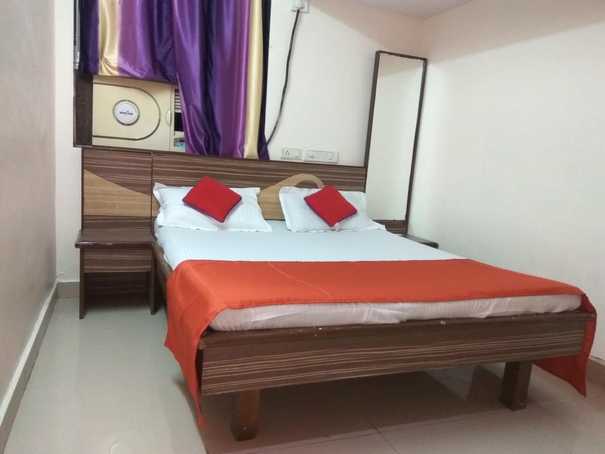 Hotel Shiva Panvel Esterno foto
