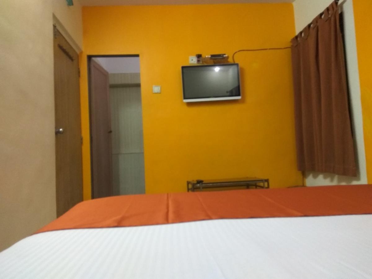 Hotel Shiva Panvel Esterno foto