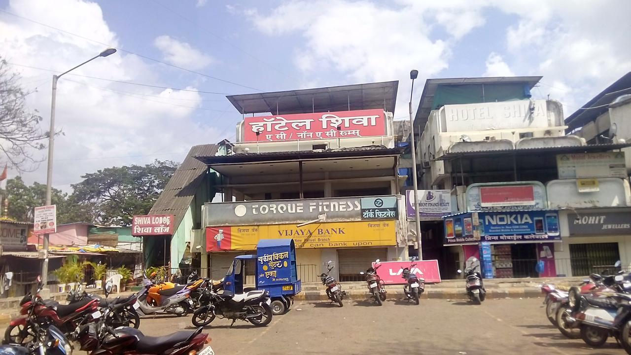 Hotel Shiva Panvel Esterno foto