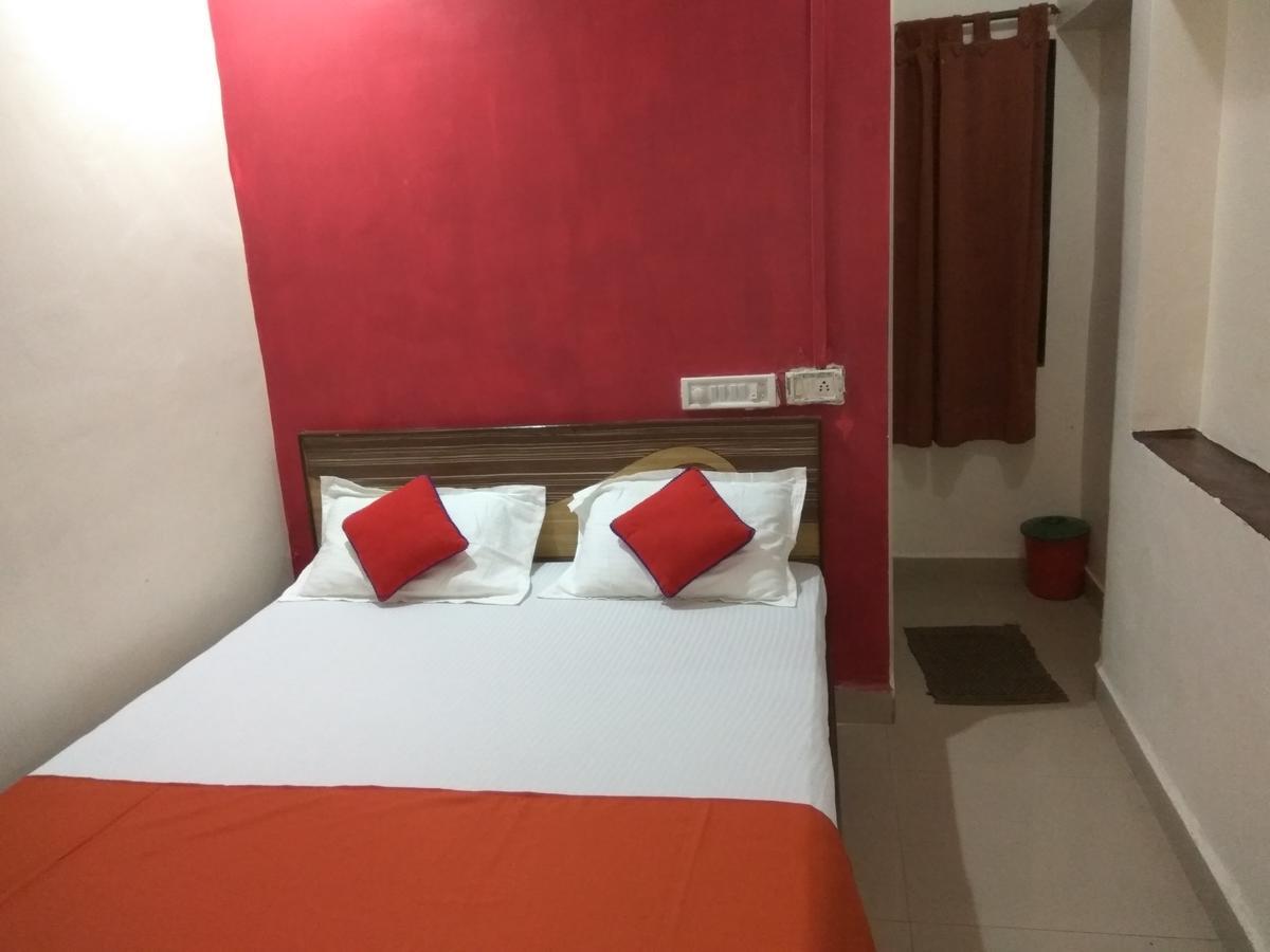 Hotel Shiva Panvel Esterno foto