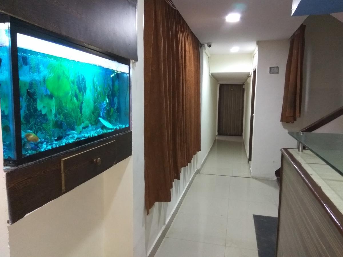 Hotel Shiva Panvel Esterno foto