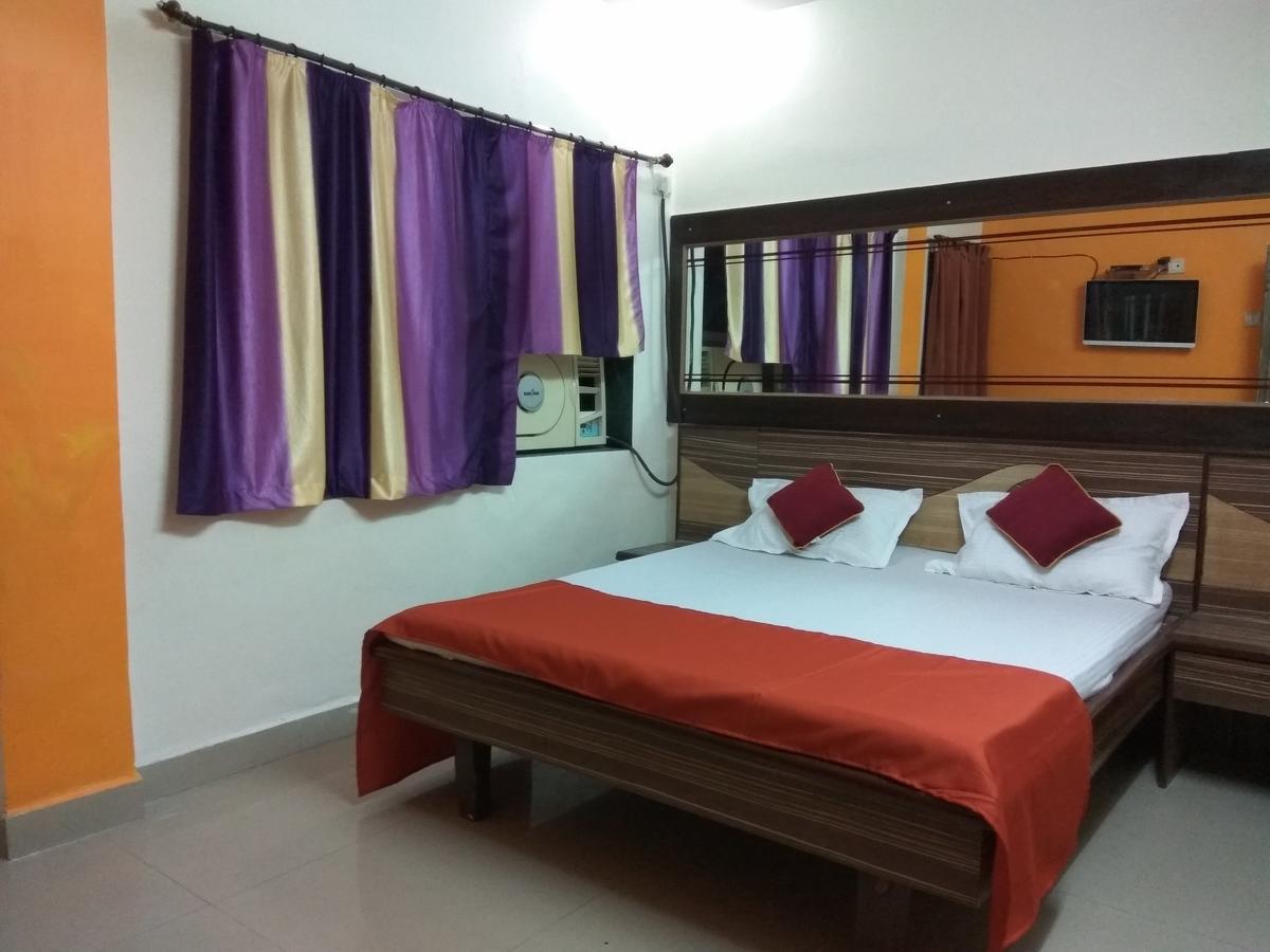Hotel Shiva Panvel Esterno foto